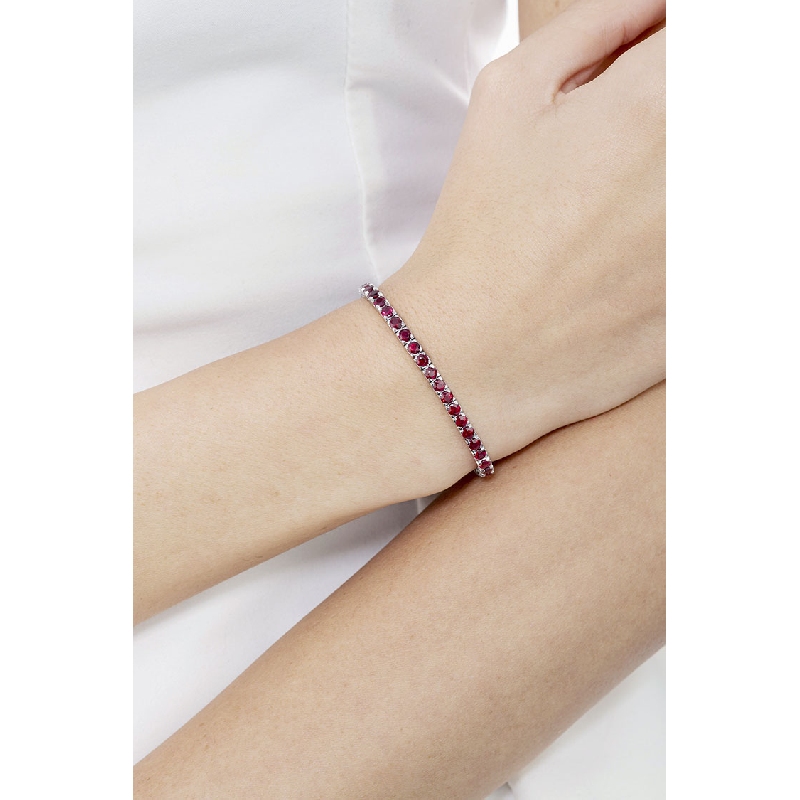 BRACELET TENNIS RUBIS 8,81 CARATS BRACELET TENNIS RUBIS 8,81 CARATS