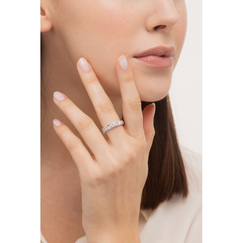 Bague Eternity femme en or blanc 18k avec diamants  Bague Eternity femme en or blanc 18k avec diamants