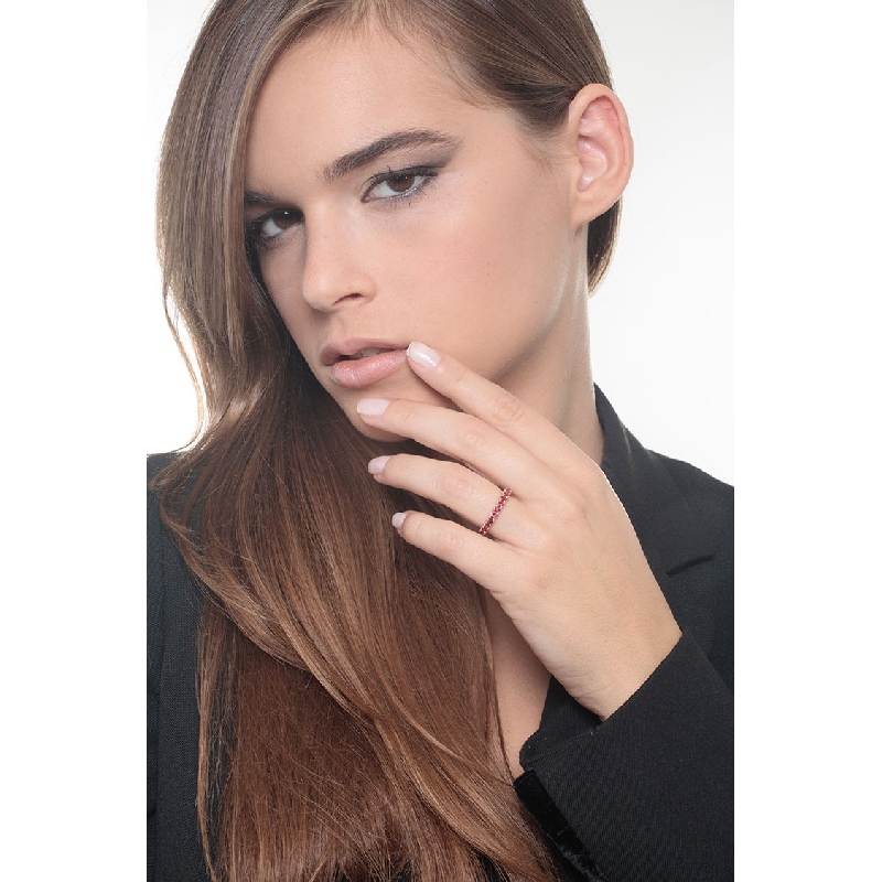 Bague Eternity en or rose 18k avec rubis