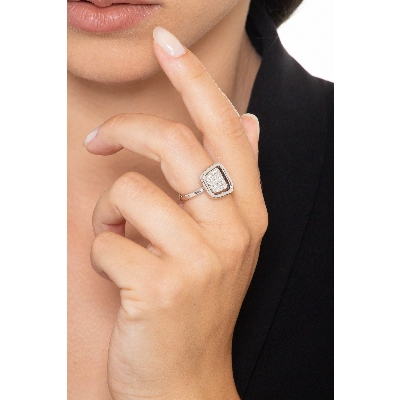 Bague géométrique en or blanc 18k avec diamants