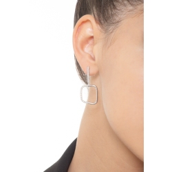 Boucles d’oreilles pendantes en or blanc 18k carré et diamants 2