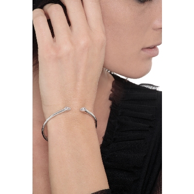 Bracelet or blanc 18k avec diamants aux extrémités