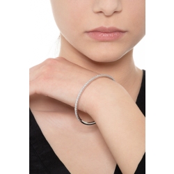 Bracelet rigide en or blanc 18 carats avec diamants 2