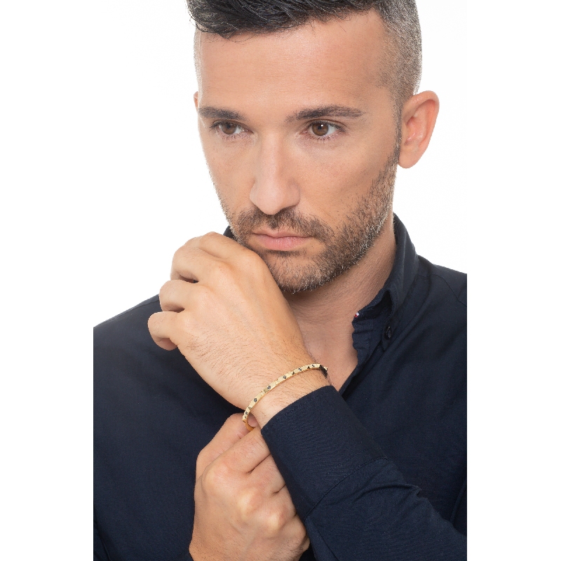 Bracelet homme rigide en or jaune 18k diamants noirs Bracelet homme rigide en or jaune 18k diamants noirs