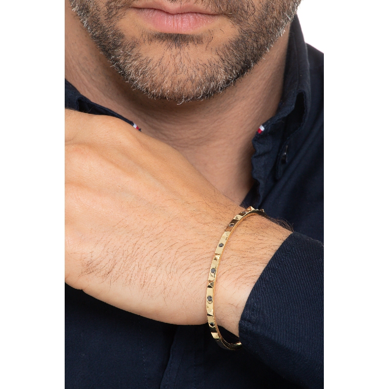 Bracelet homme rigide en or jaune 18k diamants noirs Bracelet homme rigide en or jaune 18k diamants noirs