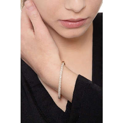 Bracelet rigide en or rose 18 carats avec pavé de diamants
