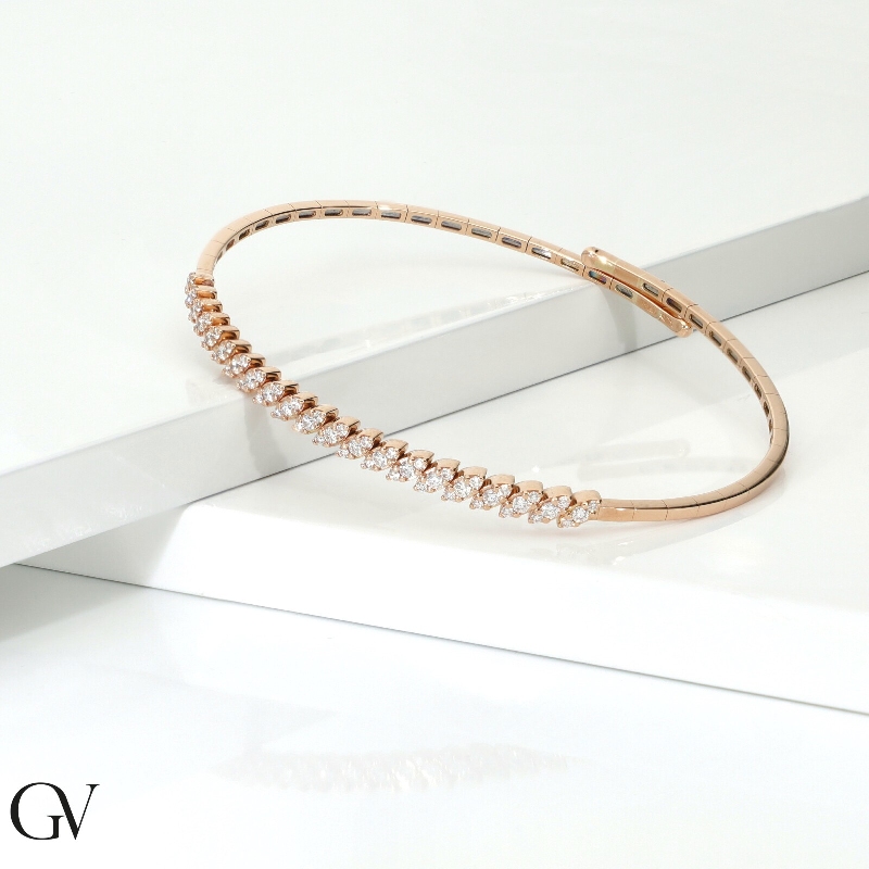Bracelet ressort en or rose 18k avec diamants  Bracelet ressort en or rose 18k avec diamants