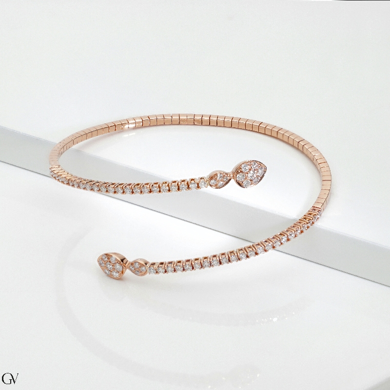 Bracelet semi rigide en or rose 18k avec gouttes et diamants Bracelet semi rigide en or rose 18k avec gouttes et diamants