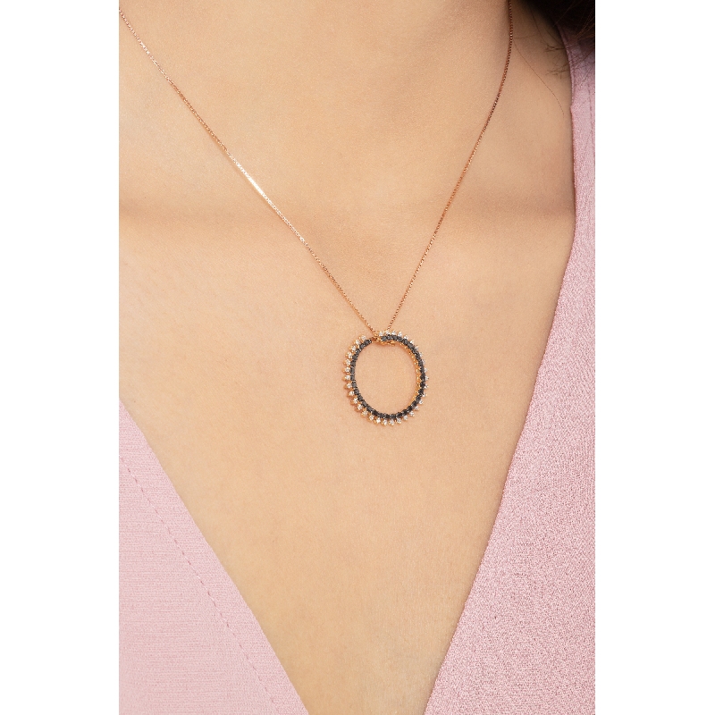 Collier en or rose 18k cercle diamants noirs taille brillante et diamants Collier en or rose 18k cercle diamants noirs taille brillante et diamants