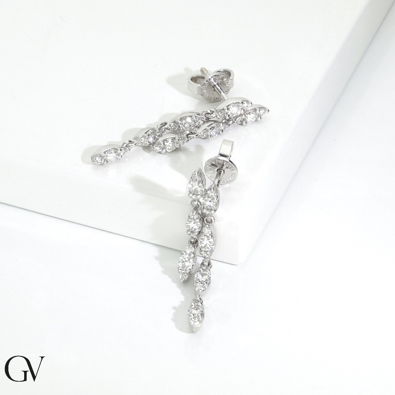 Boucles d'oreilles 2 pendantes en or blanc 18k avec diamants