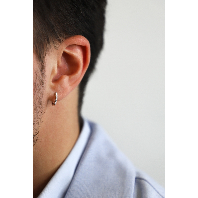 Créole unique homme en or blanc 18 carats avec des diamants Créole unique homme en or blanc 18 carats avec des diamants