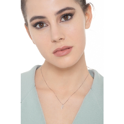 Collier lettre F en or blanc 18k avec pendentif
