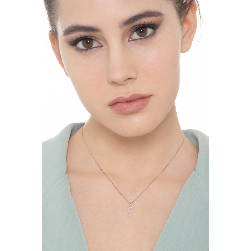 Collier en or blanc 18k avec lettre F, 1 cm Collier en or blanc 18k avec lettre F, 1 cm