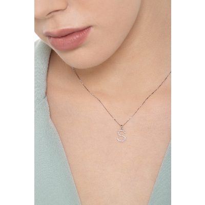Collier pendentif lettre  S en or blanc 18K et diamants