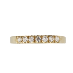 Bague en or jaune 18k avec sept zircones 2