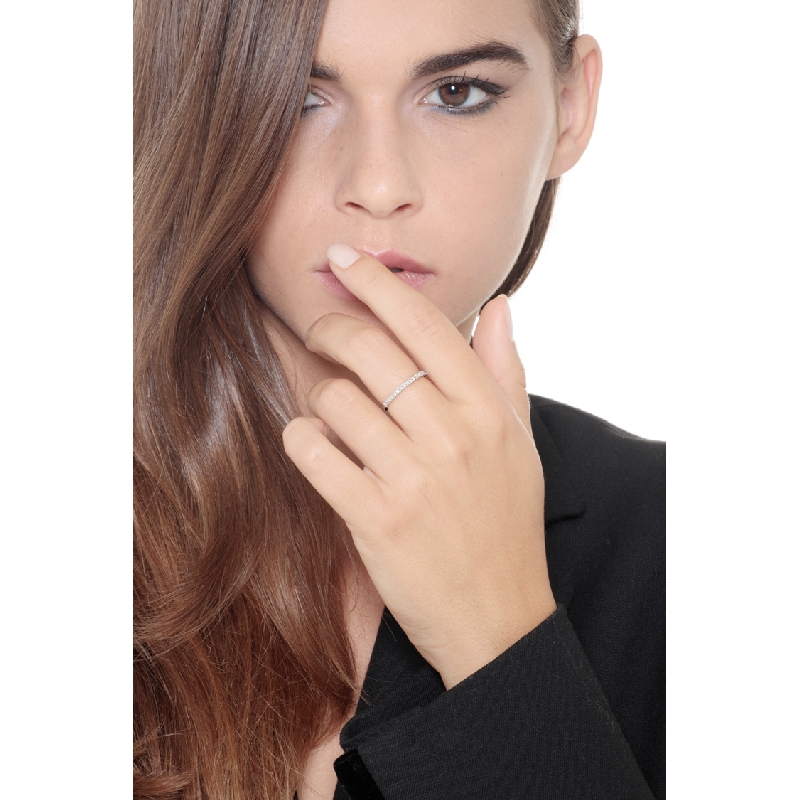 Bague alliance en or blanc 18k sertie diamants Bague alliance en or blanc 18k sertie diamants