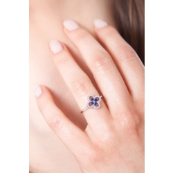 Bague en or blanc 18k en forme de fleur avec saphirs bleu 2
