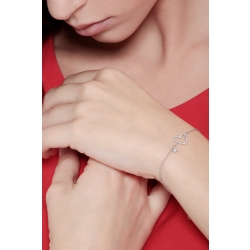 Bracelet en or blanc 18k avec un cœur en diamants 2