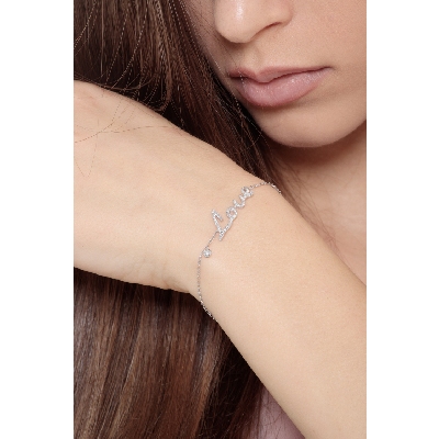 Bracelet en or blanc 18k avec l'inscription Love 