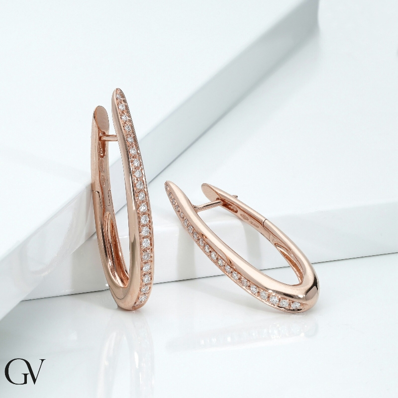 Boucles d'oreilles ovales en or rose 18 carats avec diamants, 3,3 cm Boucles d'oreilles ovales en or rose 18 carats avec diamants, 3,3 cm