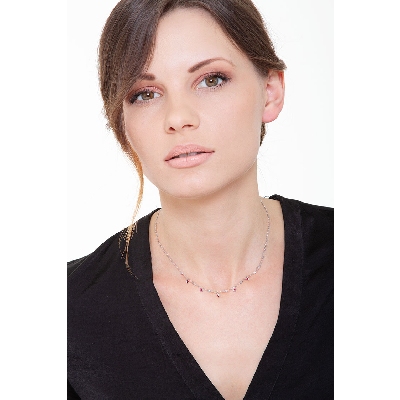 Collier en or blanc 18 carats avec pendentifs goutte rubis et diamants