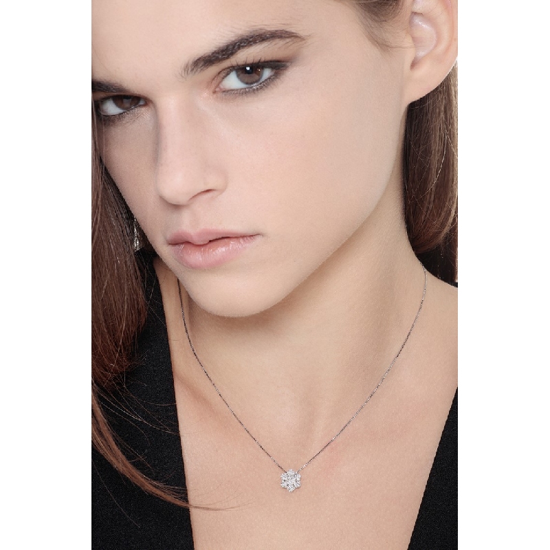 Collier fluer Or Blanc 18k avec pendentif halo et diamant