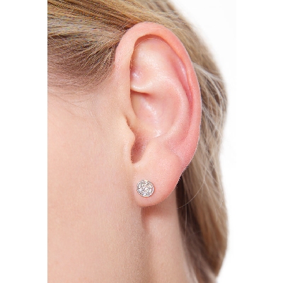 Mono boucle d'oreille en or blanc 18 carats sertie de diamants