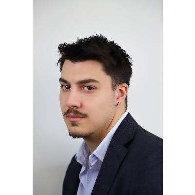 Mono boucle d'oreille homme en or blanc 18k avec diamants noirs