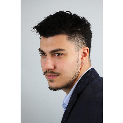 Boucle d'oreille lettre A en diamants et or blanc 750