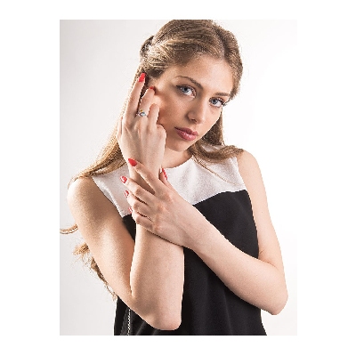 Bague en or blanc 18 carats avec citrine, améthyste et aigue-marine