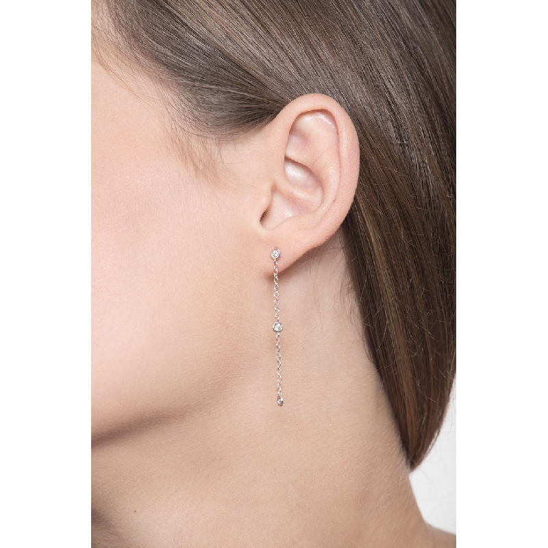 Boucles d'oreilles en or blanc 18k avec diamants, cm 4 Boucles d'oreilles en or blanc 18k avec diamants, cm 4