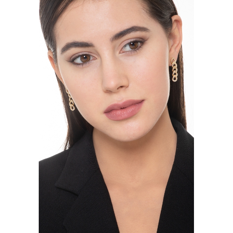 Boucles d'oreilles en or jaune 18k et diamants Boucles d'oreilles en or jaune 18k et diamants