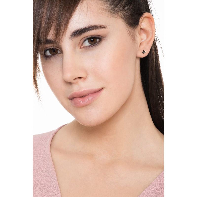 Boucle d'oreille individuelle en or rose 18 ct avec croix en diamants noirs Boucle d'oreille individuelle en or rose 18 ct avec croix en diamants noirs