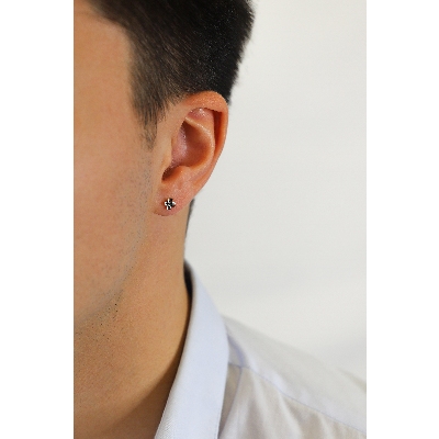 Boucle d'oreille mono en or rose 18 carats avec une croix en diamants noirs