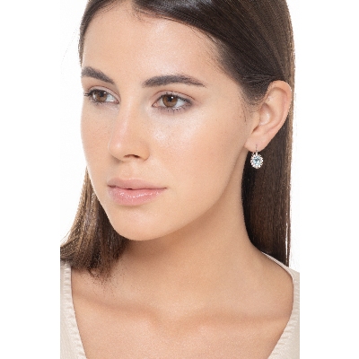 Boucles d'oreilles halo en or blanc 18k avec aigue-marine et diamants 