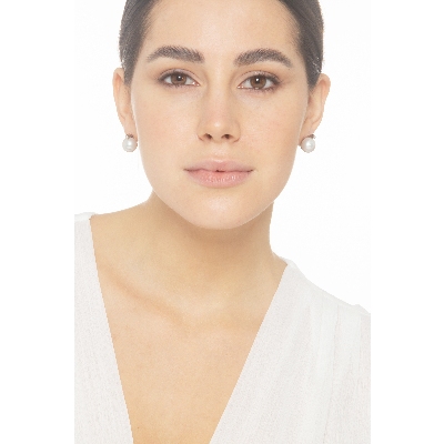 Boucles d’oreilles femme en or blanc 18k avec perles naturelles et diamants