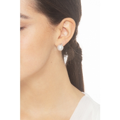 Boucles d’oreilles femme en or blanc 18k avec perles naturelles et diamants