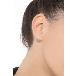 Boucles d'oreilles griffes en or blanc 18k avec diamants 2