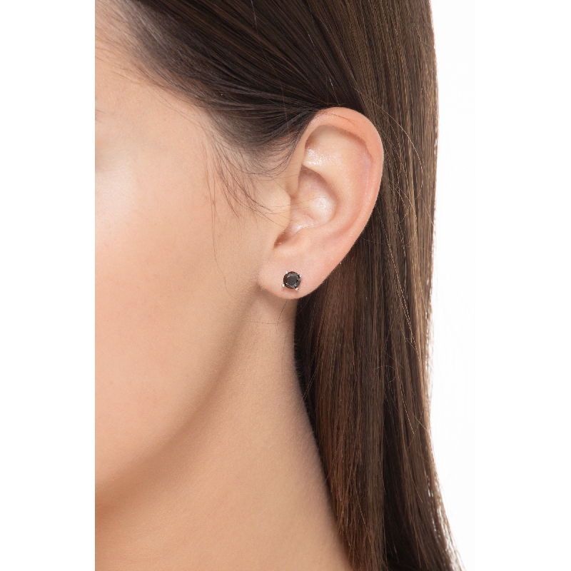 Boucles d'oreilles en or blanc 18k avec diamant noir Boucles d'oreilles en or blanc 18k avec diamant noir