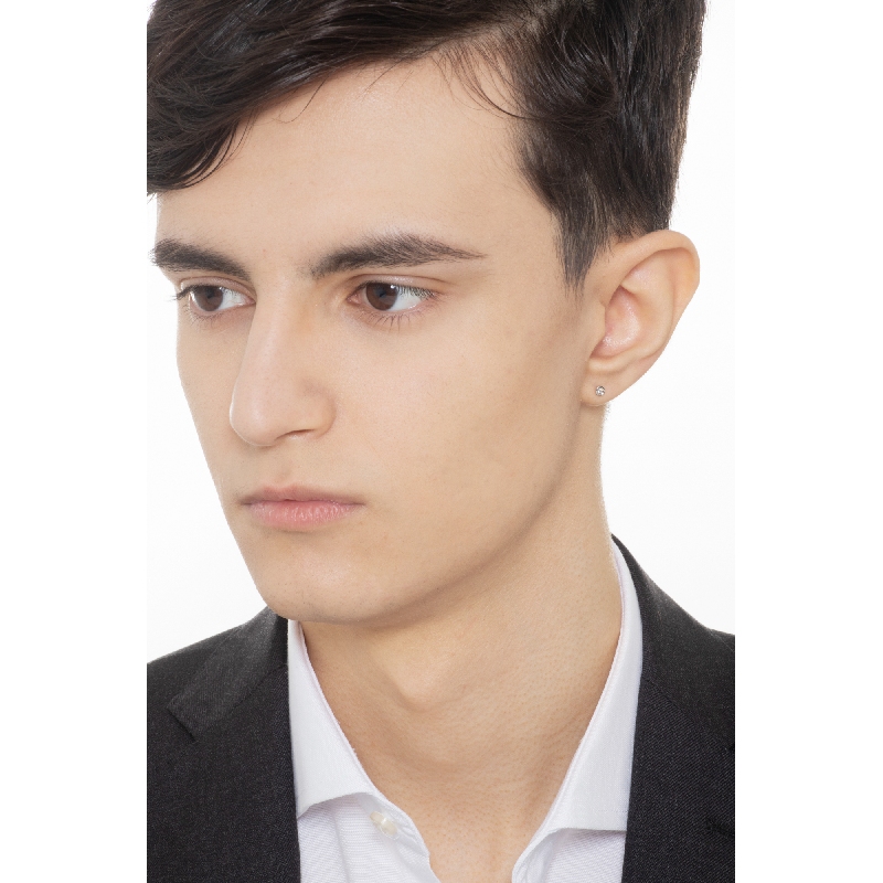 Boucle d'oreille mono pour homme avec diamant or 18k Boucle d'oreille mono pour homme avec diamant or 18k