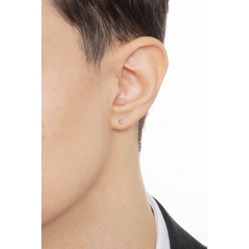 Boucle d'oreille individuelle mono diamant et or 18k 