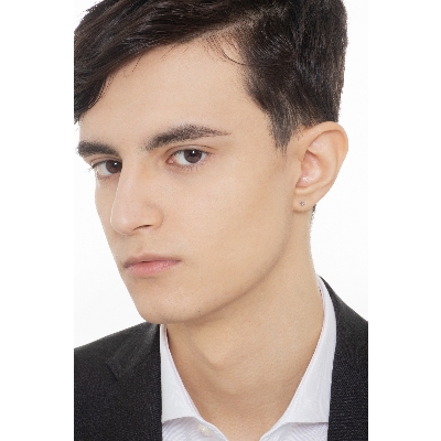 Boucle d'oreille individuelle diamant et or 18k 