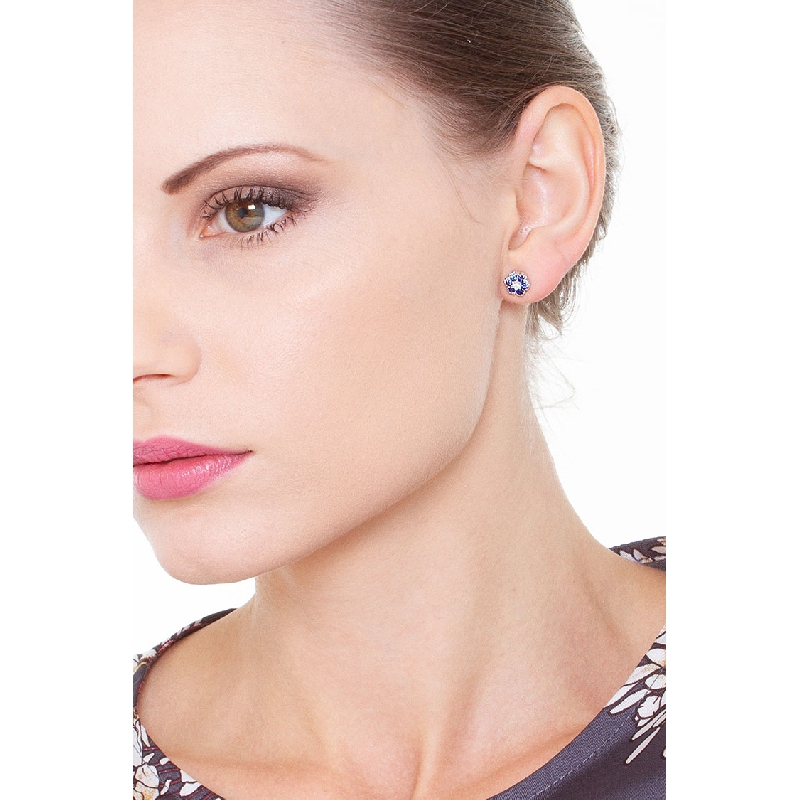 Boucles d'oreilles en or blanc 18k avec diamants et saphirs bleus Boucles d'oreilles en or blanc 18k avec diamants et saphirs bleus