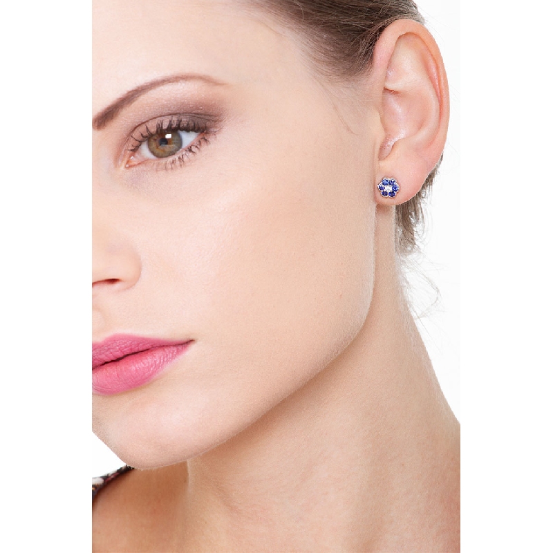 Boucles d'oreilles en or blanc 18k avec diamants et saphirs bleus Boucles d'oreilles en or blanc 18k avec diamants et saphirs bleus