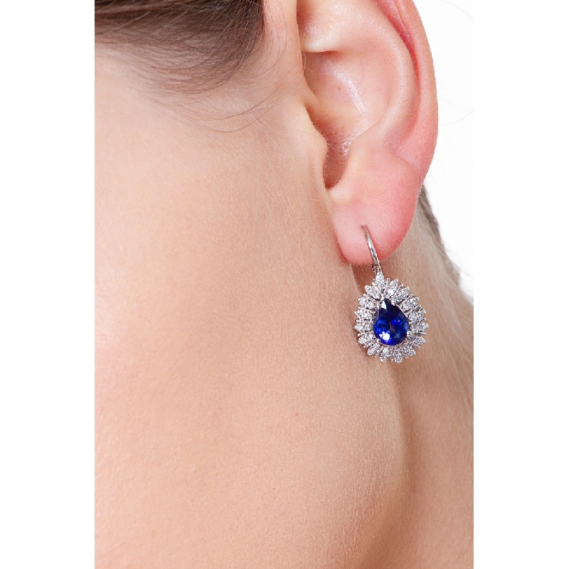 Boucles d'oreilles en or blanc 750 avec saphirs bleus Boucles d'oreilles en or blanc 750 avec saphirs bleus