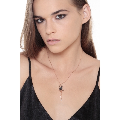 Collier en or blanc et rose 18k singe serti de diamants noirs