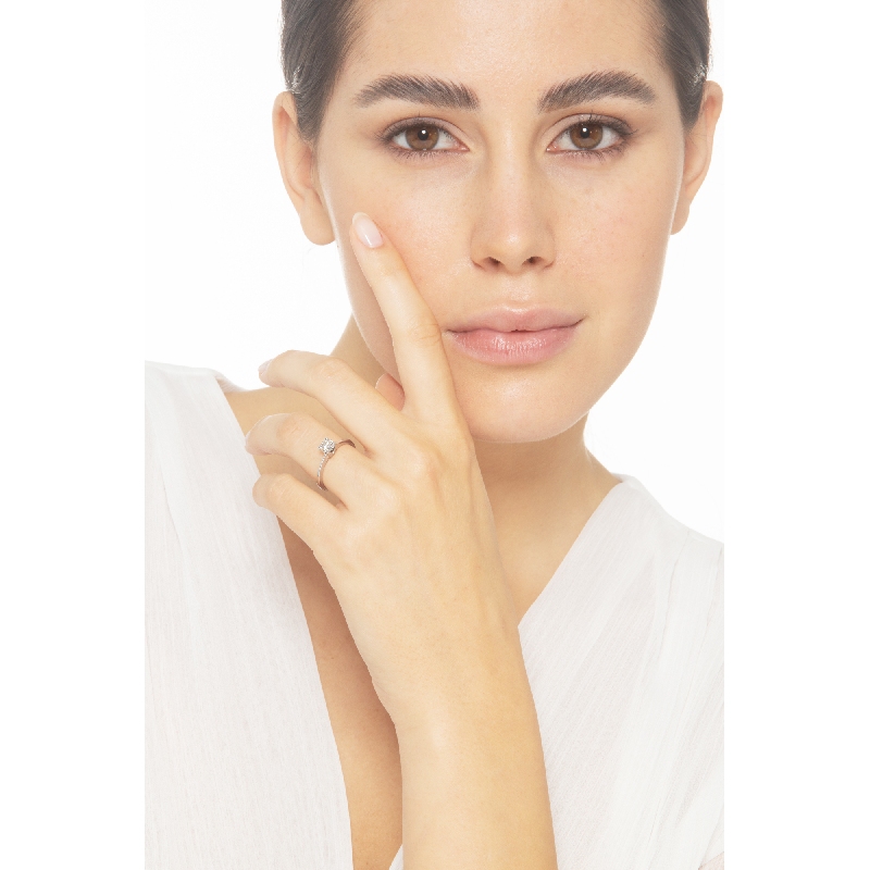 Bague solitaire diamant 0,50 ct or blanc 18k quatre griffes