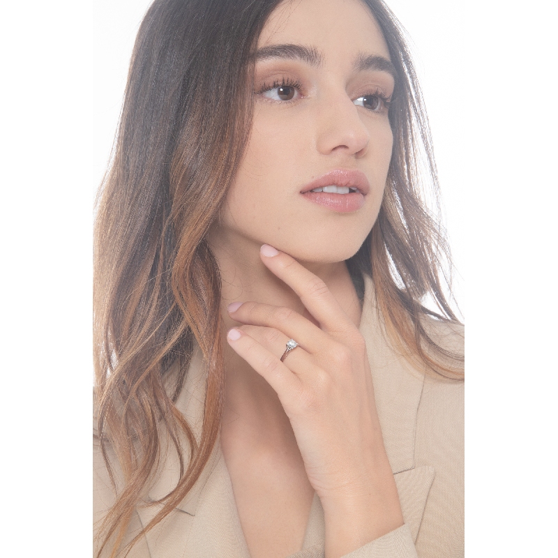 Bague Solitaire en Or Blanc 18k avec Diamant 0,70 ct