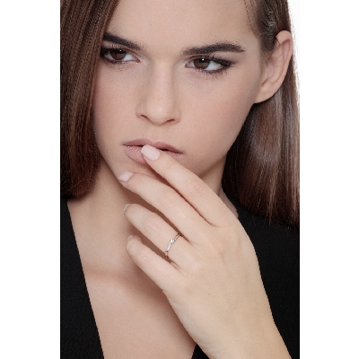 Bague Diamant Solitaire Élégante en Or Blanc 18k ct. 0,10