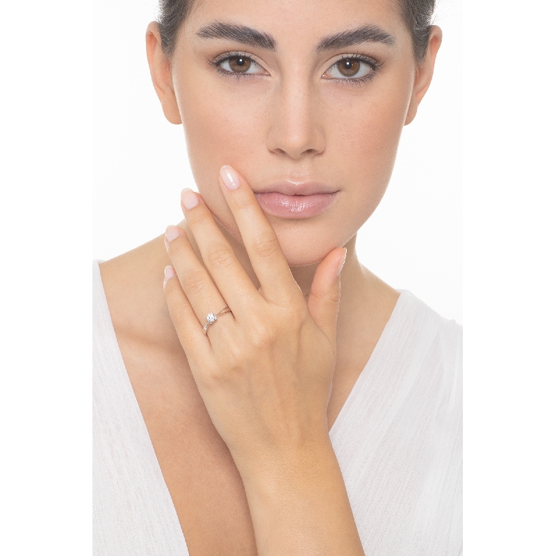 Bague Solitaire 4 Griffes en Or Blanc 18k avec Diamant 0,40 ct